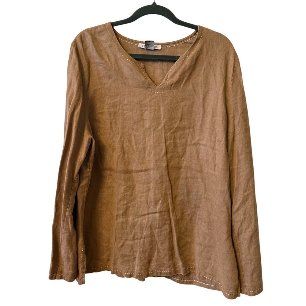 Relaxed V-Neck Linen Blouse in Brown